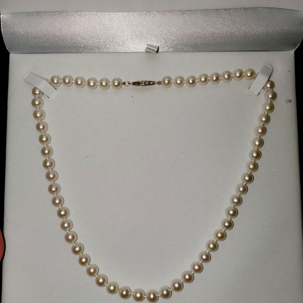 14K Gold Pearl Necklace